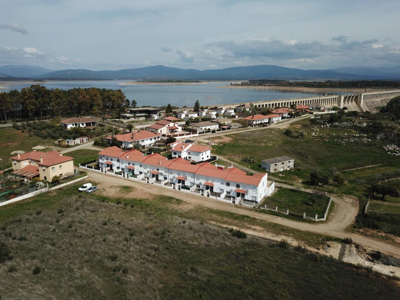 Apartamentos La Presa Guijo de Granadilla Kültér fotó